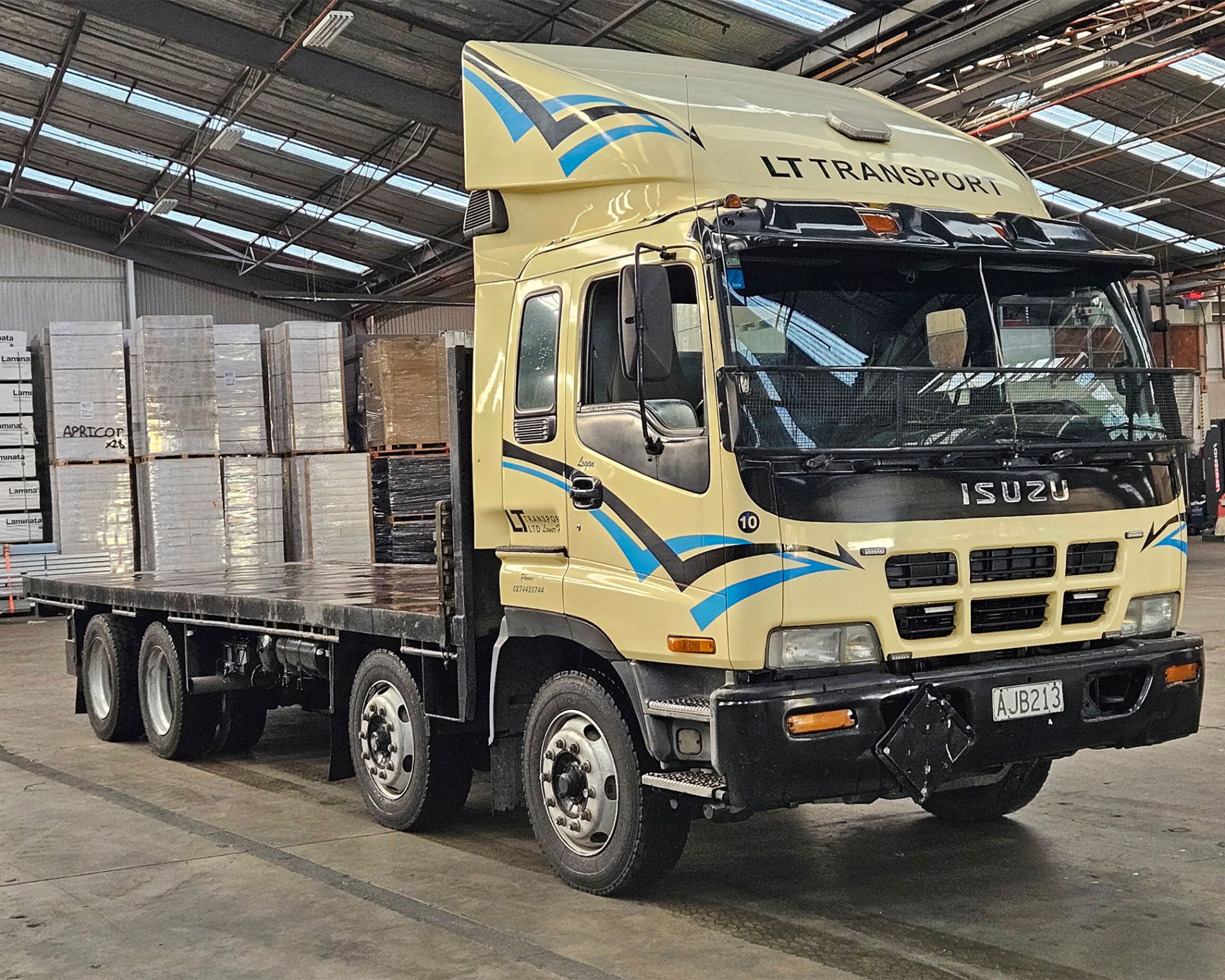 2001 Isuzu CXH380 8X4 FLAT DECK Central Group Forklifts & Trucks