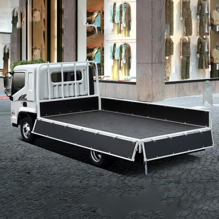 Hyundai Carrgo Flat deck EX6 Truck NZ.jpg