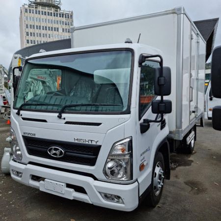 Hyundai Box Body EX6 Truck NZ.jpg