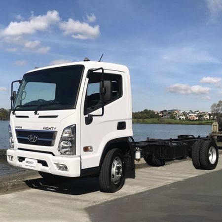 Hyundai Cab Chasis EX9 Truck NZ.jpg